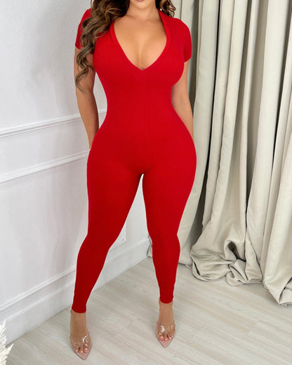 Threaded Deep V Short-sleeved Jumpsuit